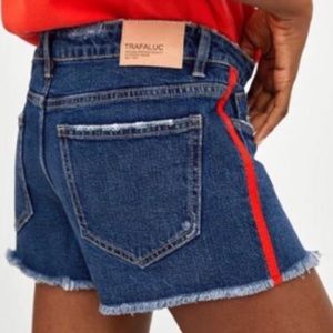 Zara l Cutoff Denim Shorts W/ Red Stripe On Sides Size 4